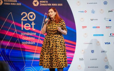 Srdcařkou roku 💜 roku Hlavního města Praha se stala Klára Smolíková, spisovatelka, lektorka a autorka vzdělávání projektů.