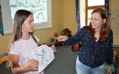 Klára Smolíková v berounské knihovně