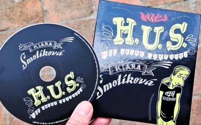 Audiokniha Hus úplně světovej je k mání i na CD.